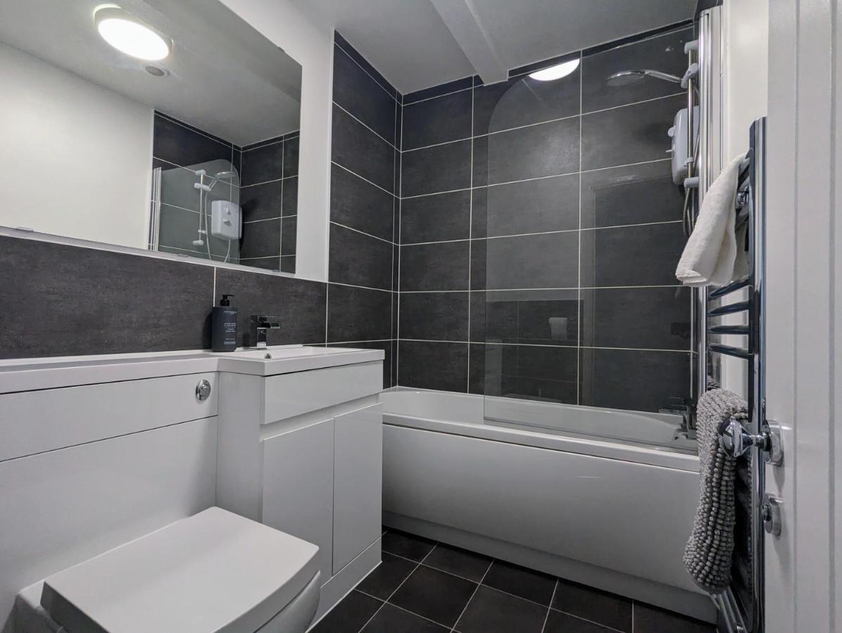 Conegra Road By Wycombe Apartments Хай Уикъмб Екстериор снимка